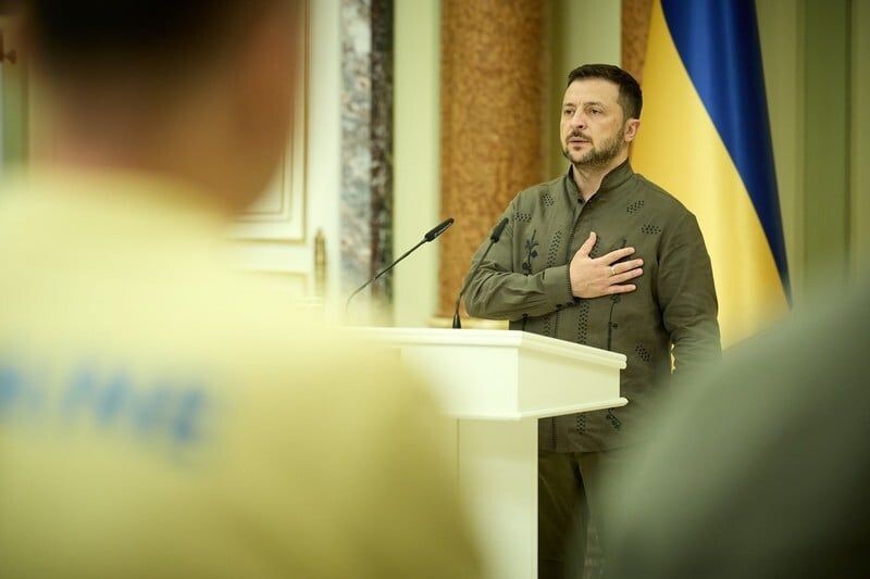 Зеленский прибывает в Италию на фоне срочных призывов
