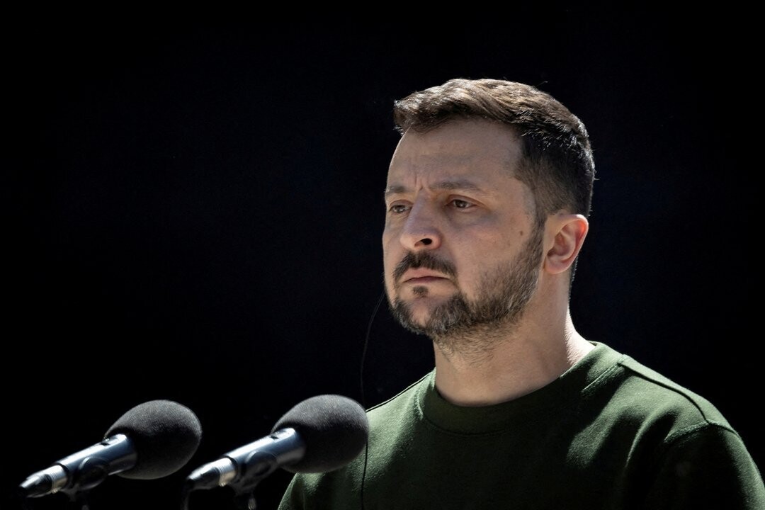 Зеленский уволил командира ВВС на фоне инцидента с F-16