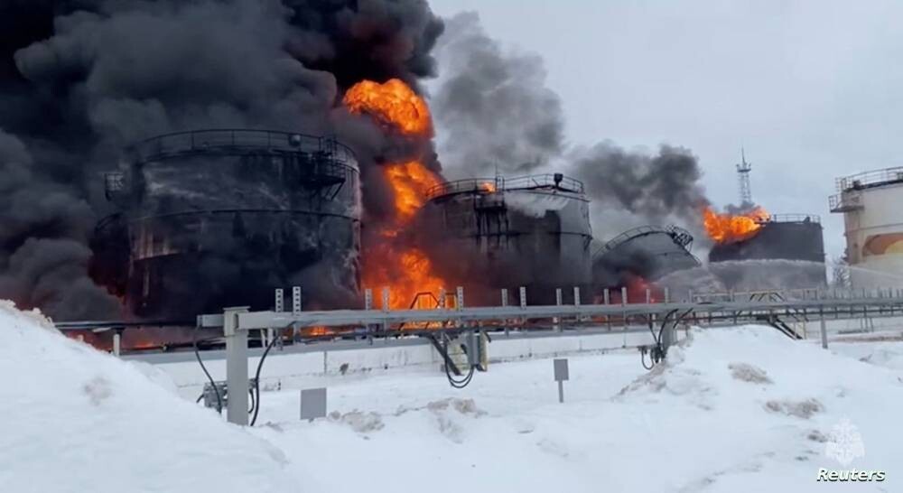 Украинская армия атакует российский военный аэропорт