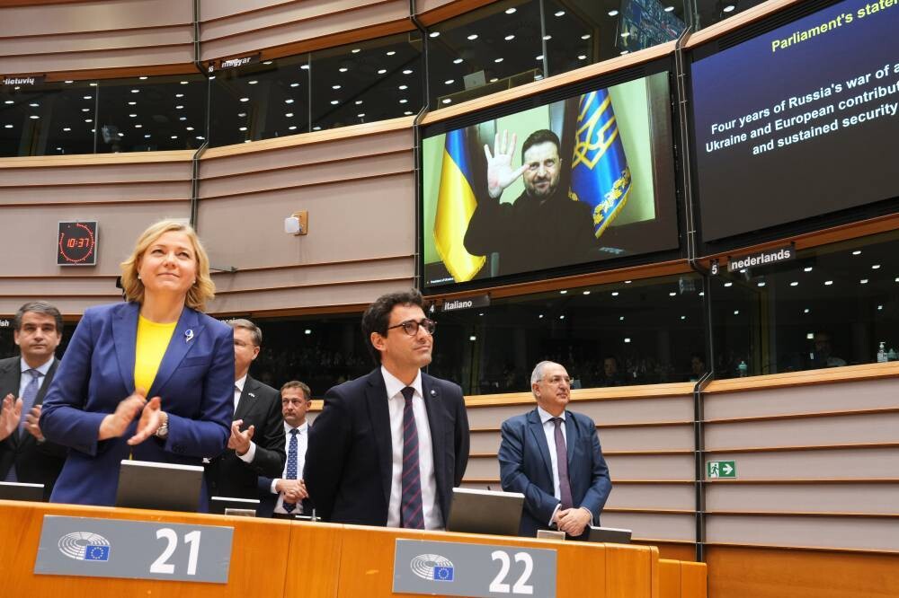 Zelensky urges EU to set timeline for Ukraine's accession