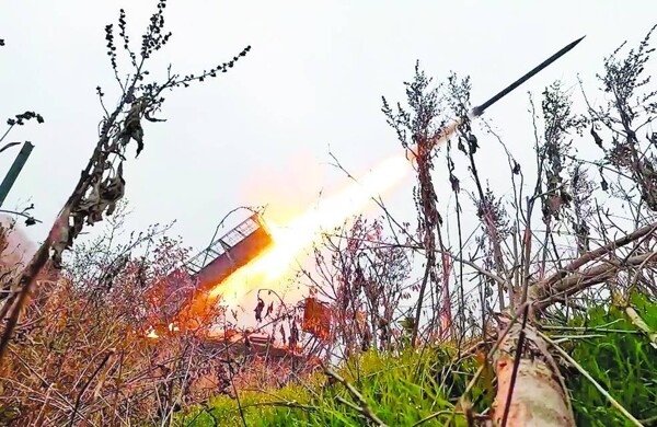 Russian Forces Capture New Settlement in Sumy Region