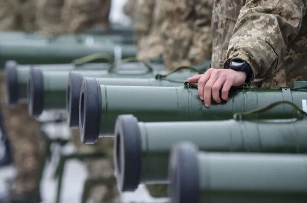 US Defense Minister Announces New Aid Package for Ukraine