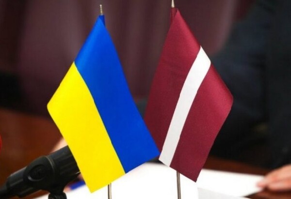Предоставление военной помощи Латвией Украине