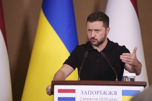 Зеленский примет участие в встрече по обороне Украины