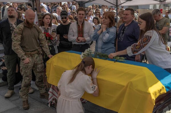 Россия начинает новую атаку в Харькове, Украина