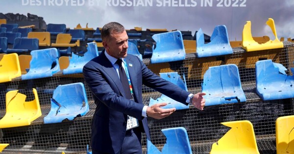 Украина представляет останки стадиона Сонячний, разрушенного войной