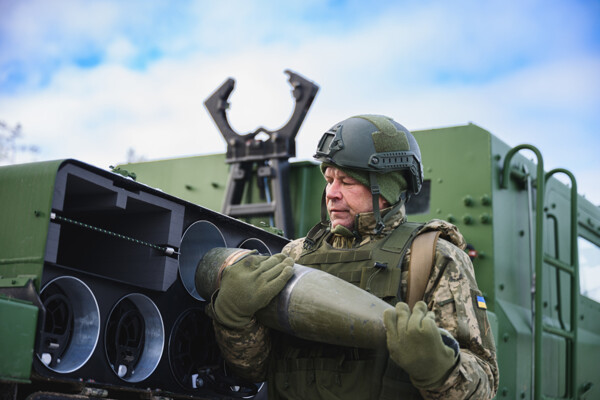 Ukrainian Soldiers Begin Using Exoskeletons on the Front Lines