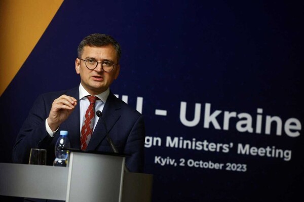 Глава Министерства иностранных дел Украины Кулеба подает в отставку