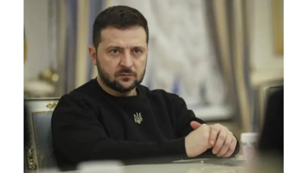 Zelenskyy Urges Parliament to Pass Laws to Avoid Funding Crisis