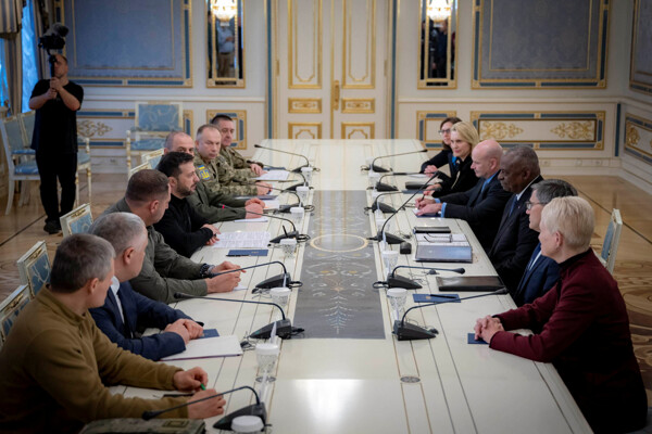 U.S. Military Aid Announced During Kyiv Visit