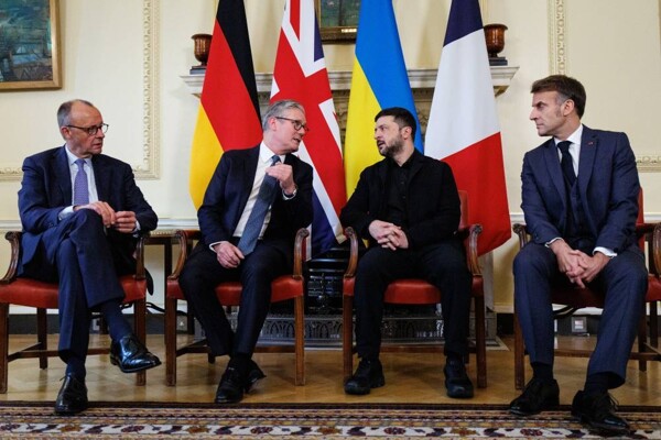Zelenskyy meets with European leaders in London