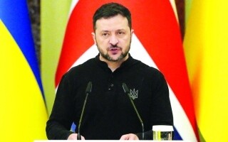 Trump's Negotiation Approach Raises Concerns for Ukraine
